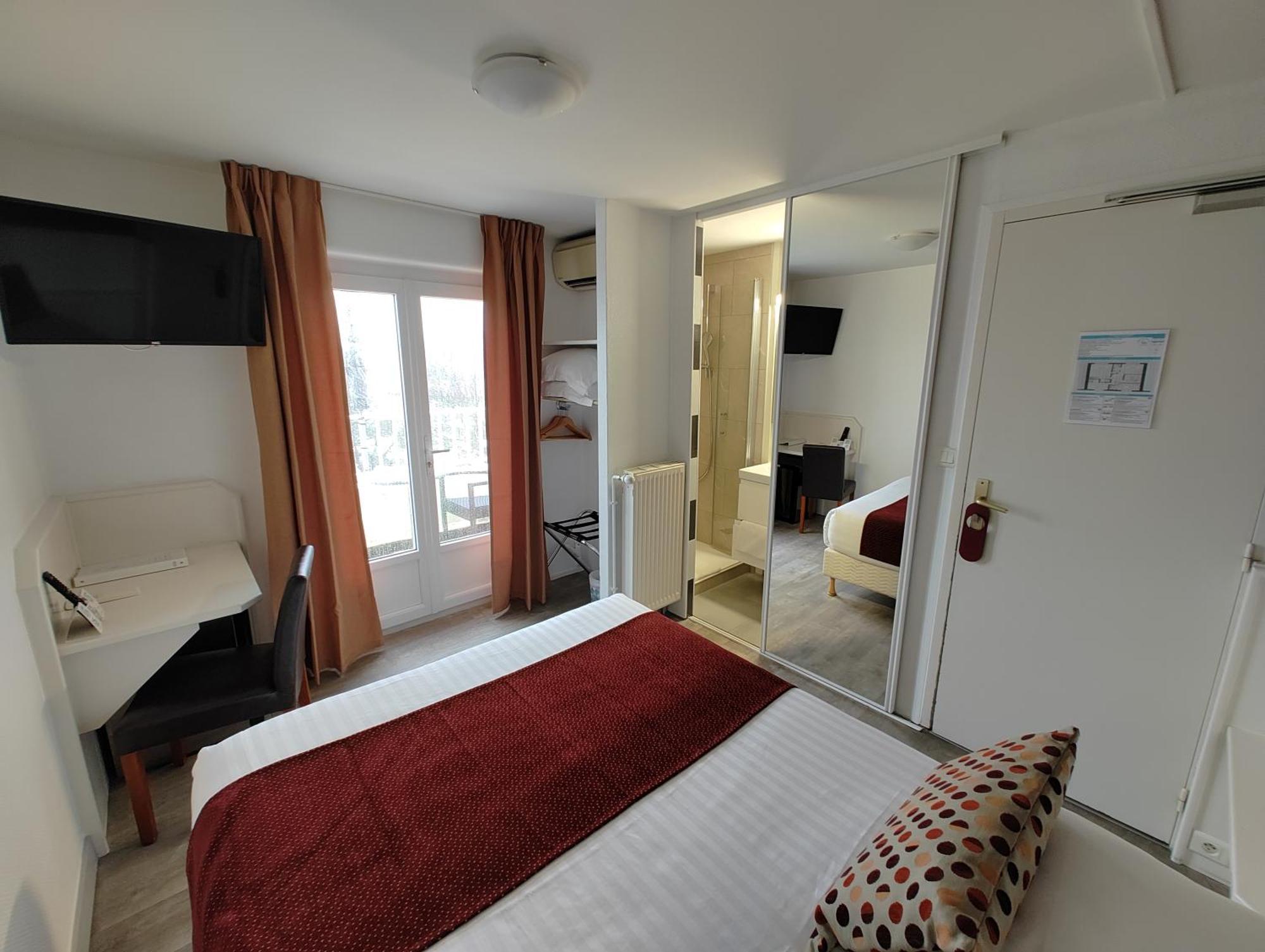 Logis Hotel Les Bleuets Royan Kültér fotó